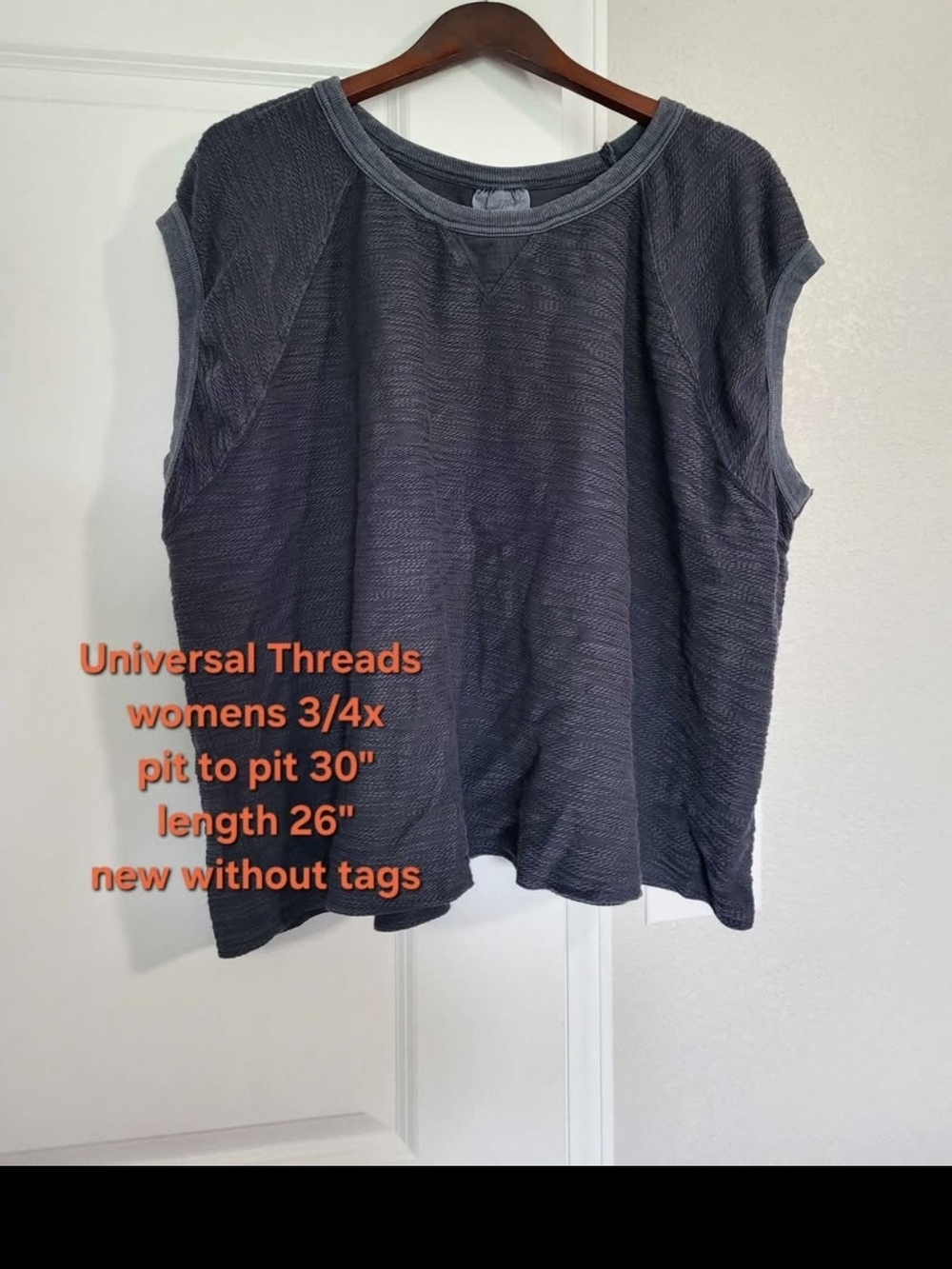 Universal Thread Women's Slate Gray Sleeveless Top